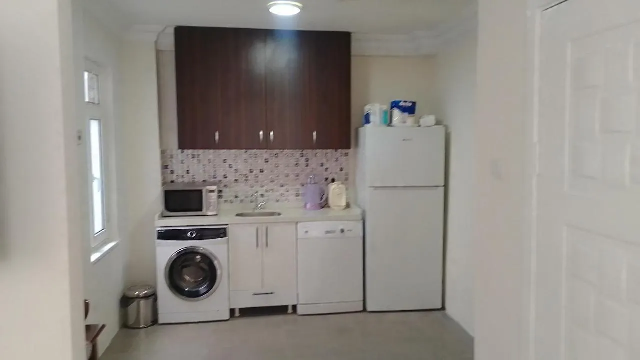 Apartament Istiklal Caddesi Ve Taksim Yuruyerek 1 Dakika. Stambuł